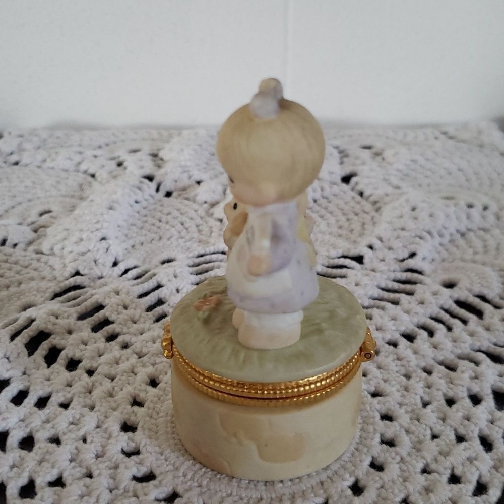 Vtg 1998 Precious Moments Porcelain Trinket Box "God Loveth a Cheerful Giver - Picture 2 of 6